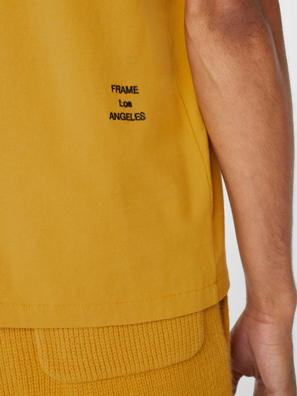 tee logo detail alt:size